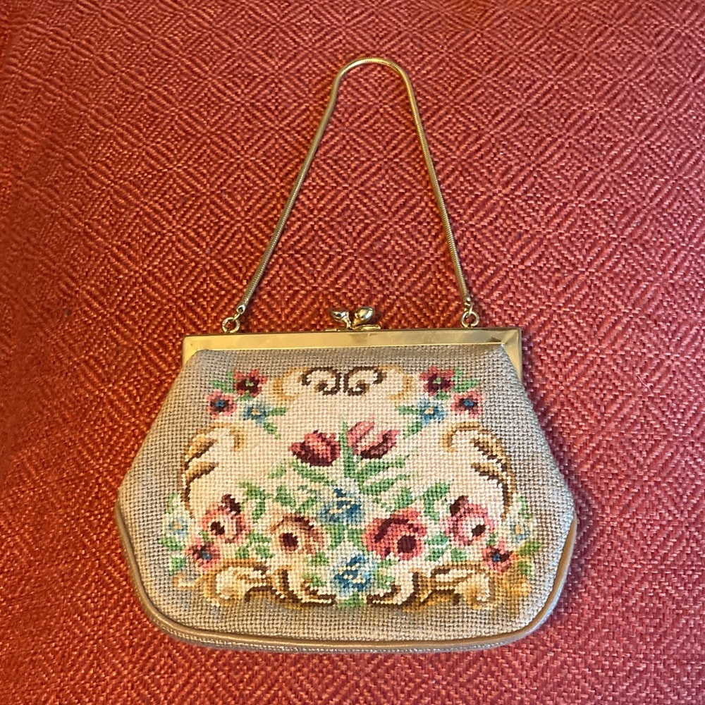 Vintage Floral Embroidered Handbag